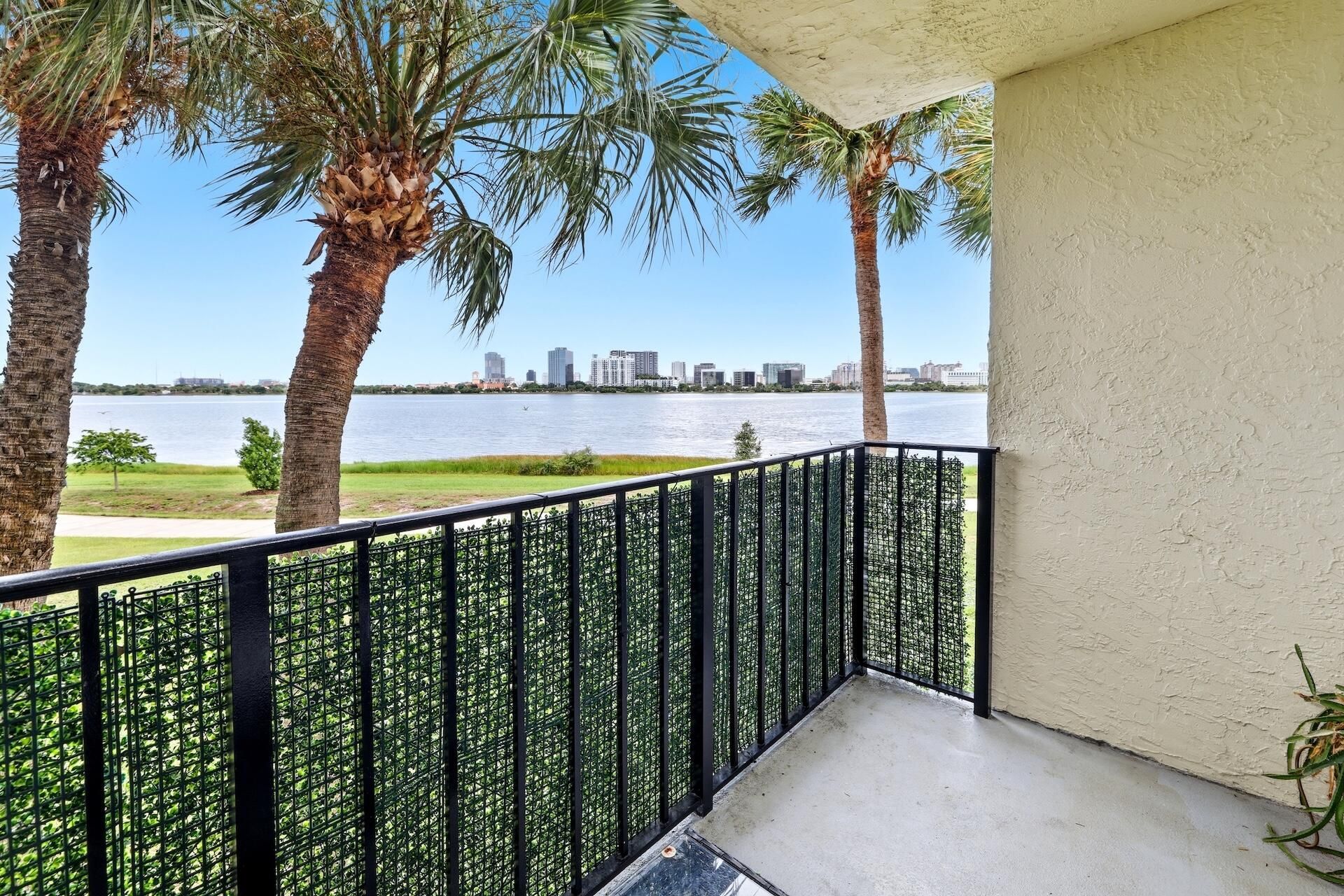 760 Executive Center Drive, Unit 24, West Palm Beach, FL 33401 Photo