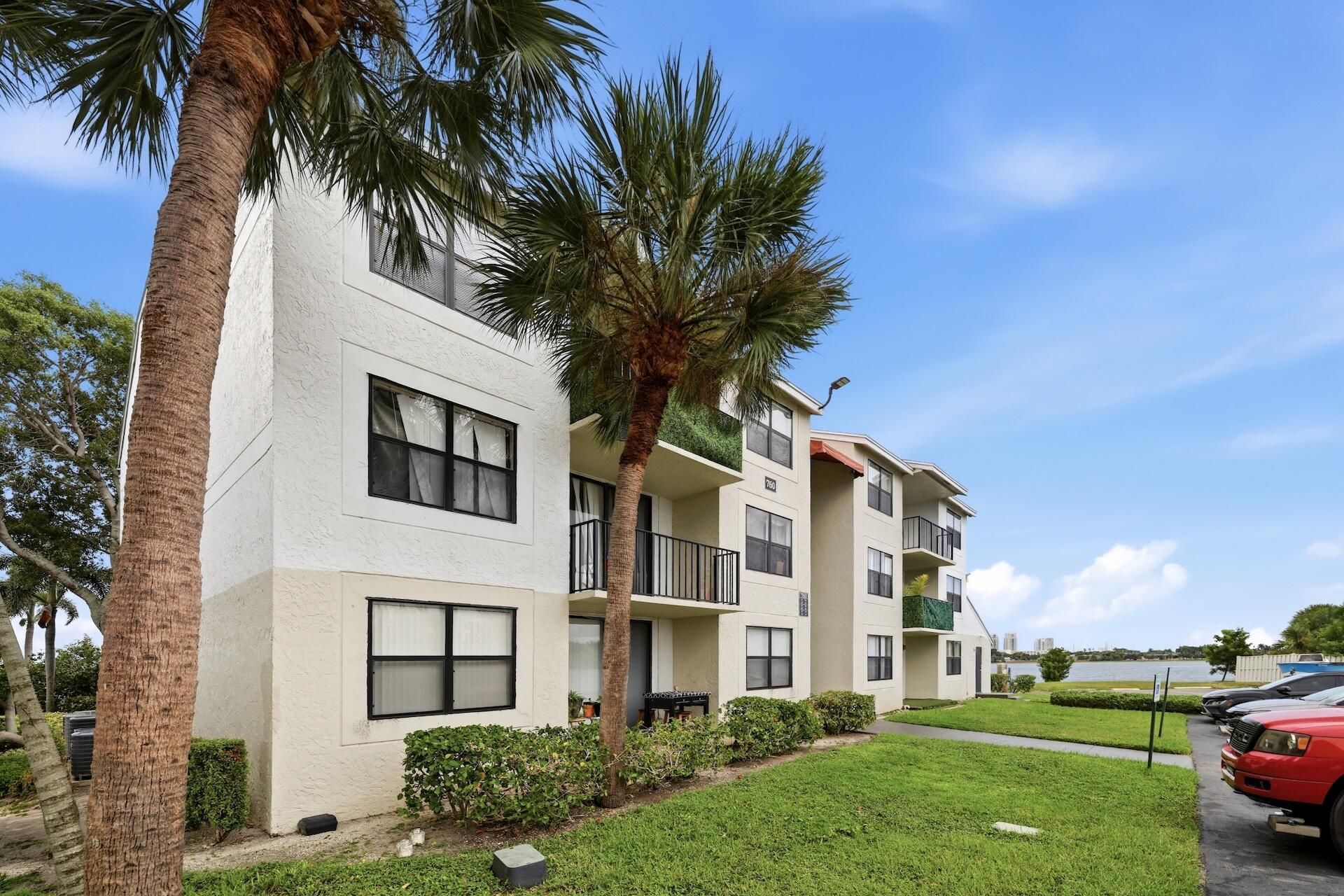 760 Executive Center Drive, Unit 24, West Palm Beach, FL 33401 Photo