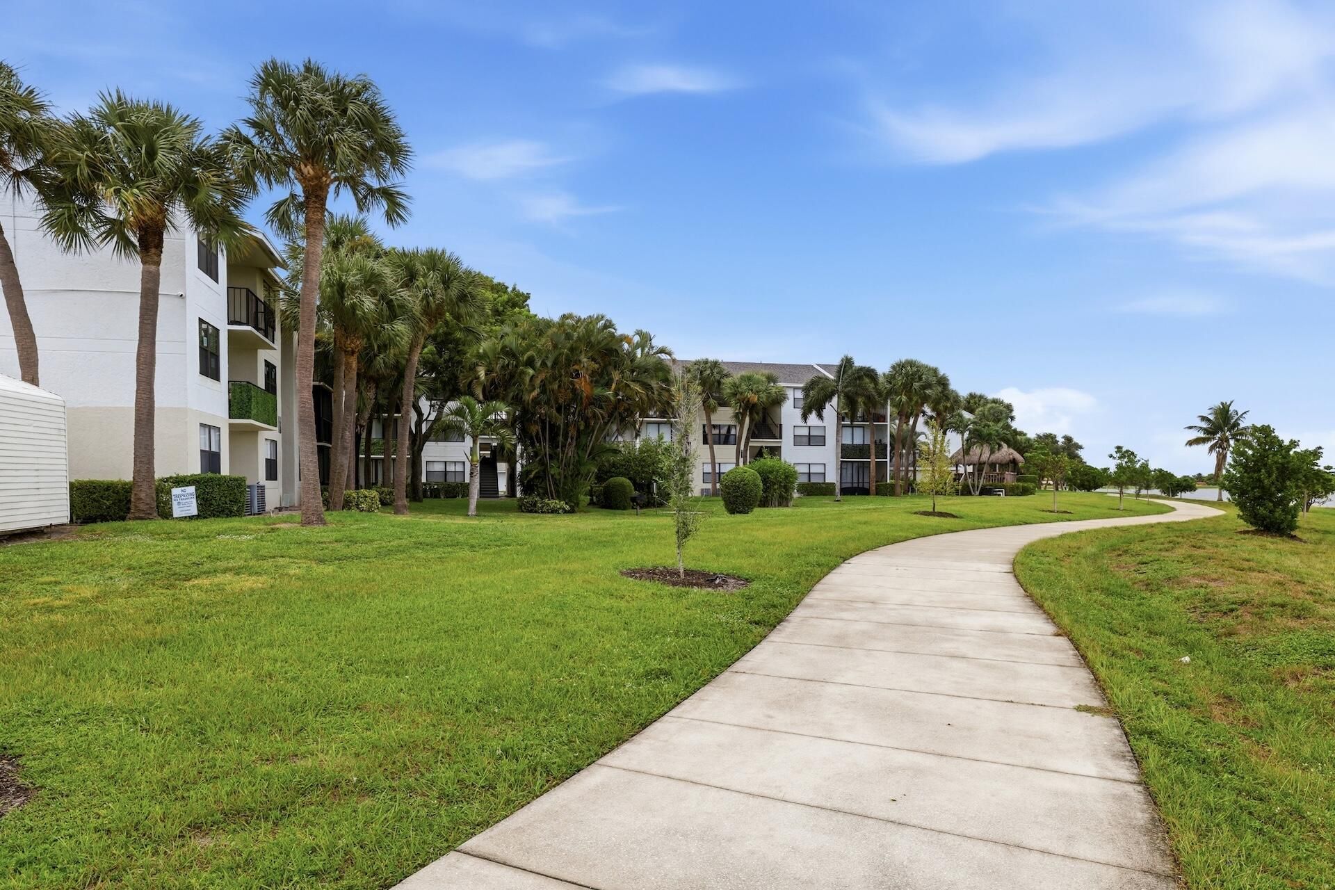 760 Executive Center Drive, Unit 24, West Palm Beach, FL 33401 Photo