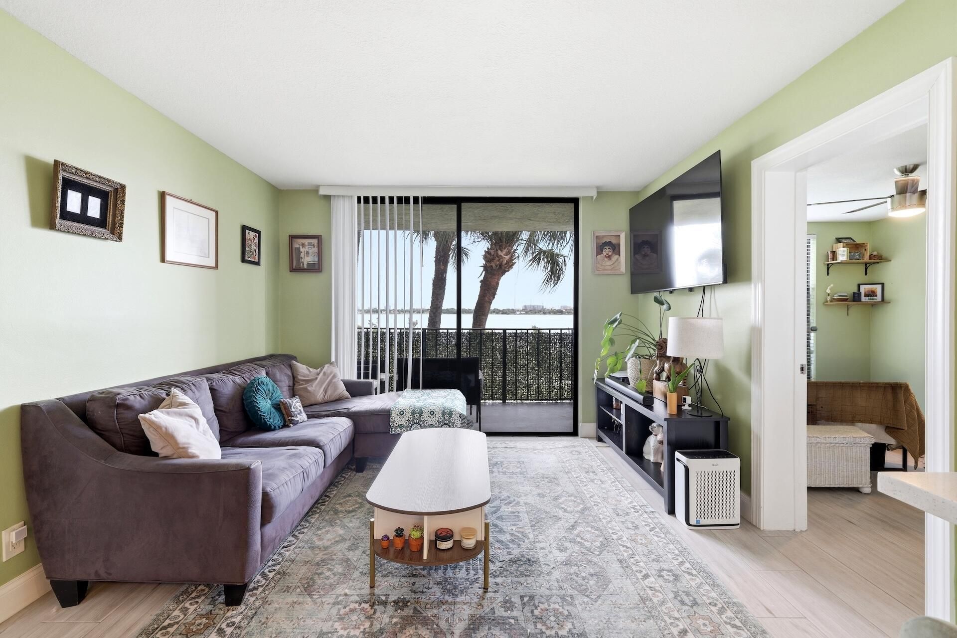 760 Executive Center Drive, Unit 24, West Palm Beach, FL 33401 Photo