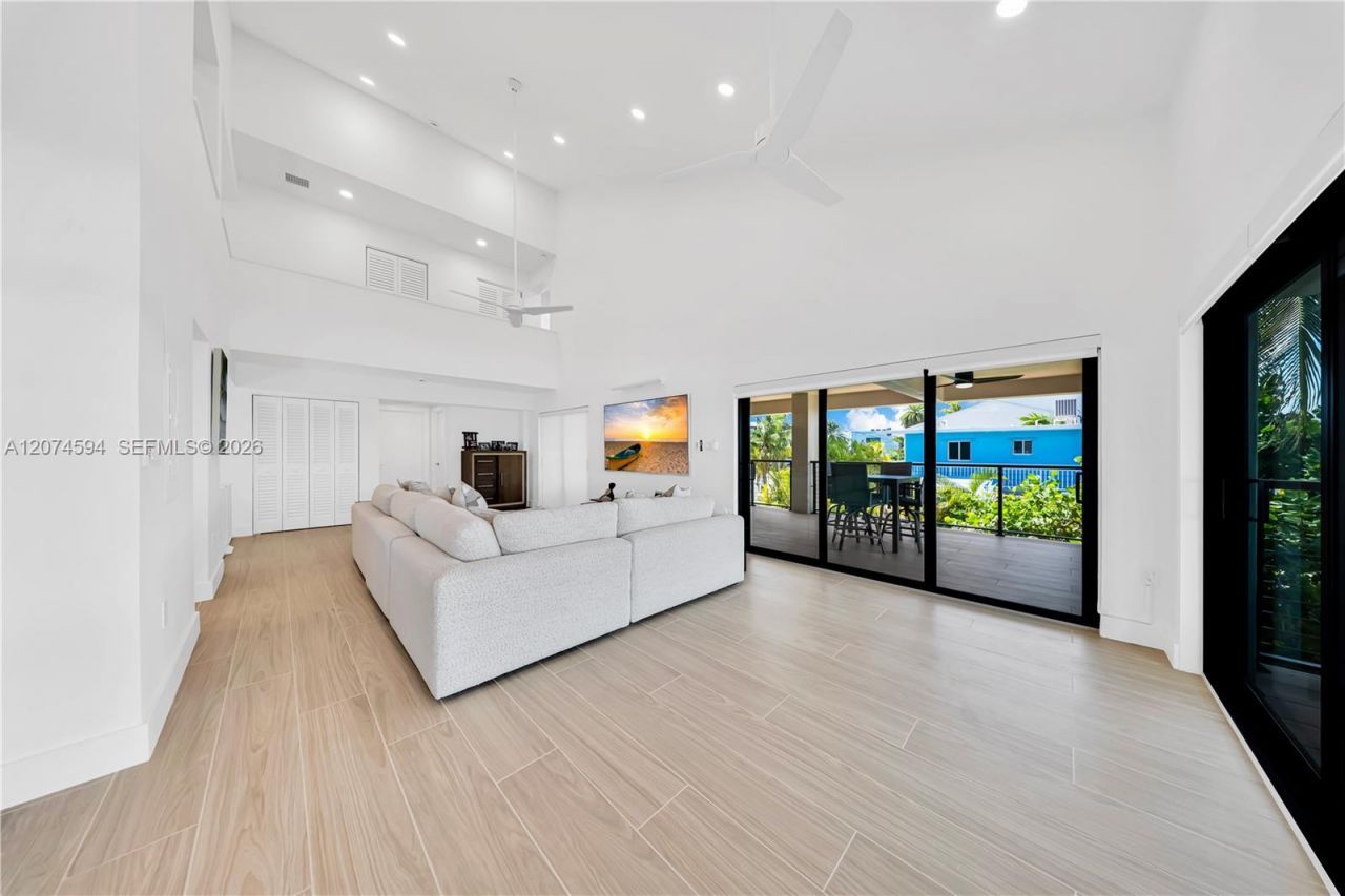 108 W Plaza Del Lago , Unit 108, Islamorada, FL 33036 Photo