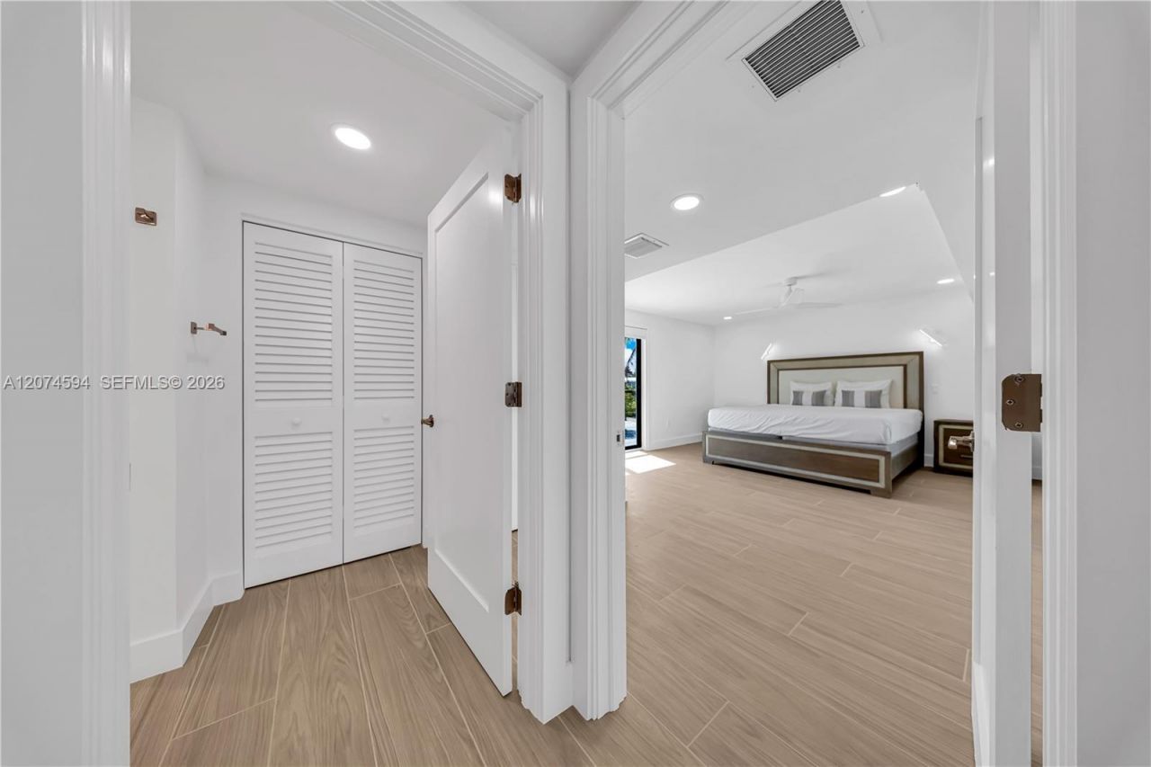 108 W Plaza Del Lago , Unit 108, Islamorada, FL 33036 Photo