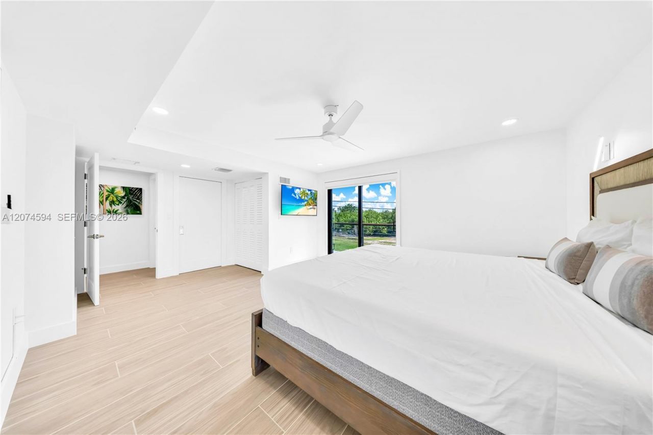 108 W Plaza Del Lago , Unit 108, Islamorada, FL 33036 Photo