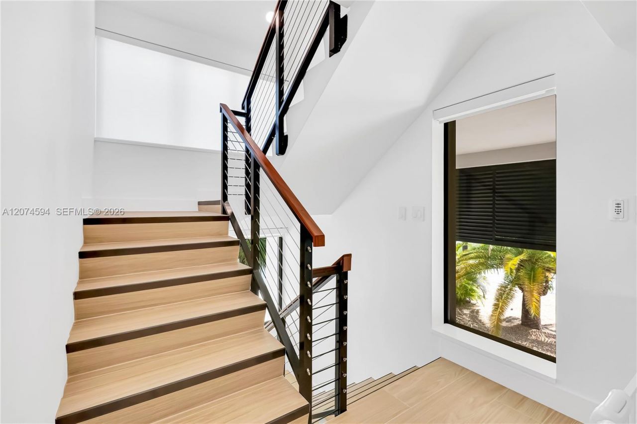 108 W Plaza Del Lago , Unit 108, Islamorada, FL 33036 Photo