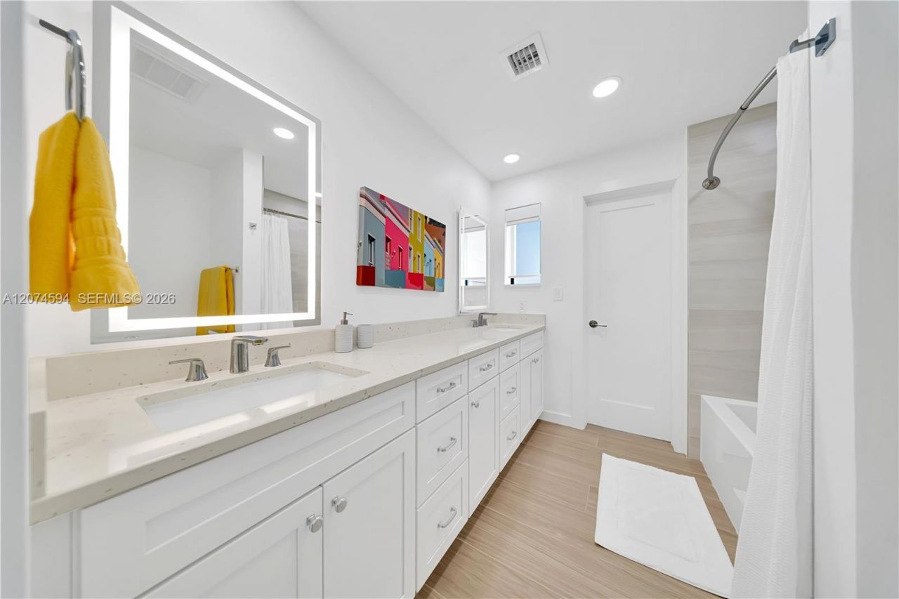 108 W Plaza Del Lago , Unit 108, Islamorada, FL 33036 Photo