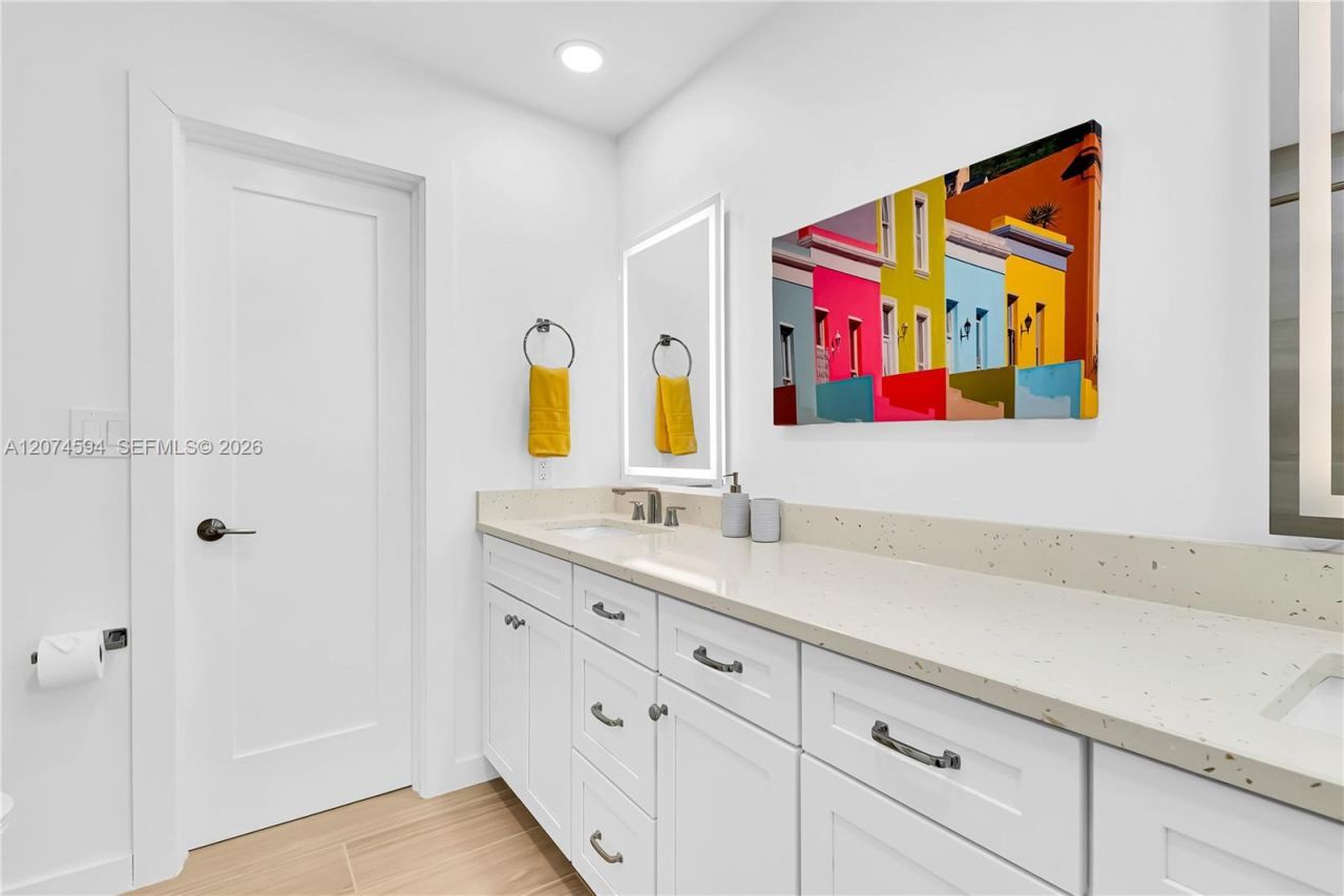 108 W Plaza Del Lago , Unit 108, Islamorada, FL 33036 Photo