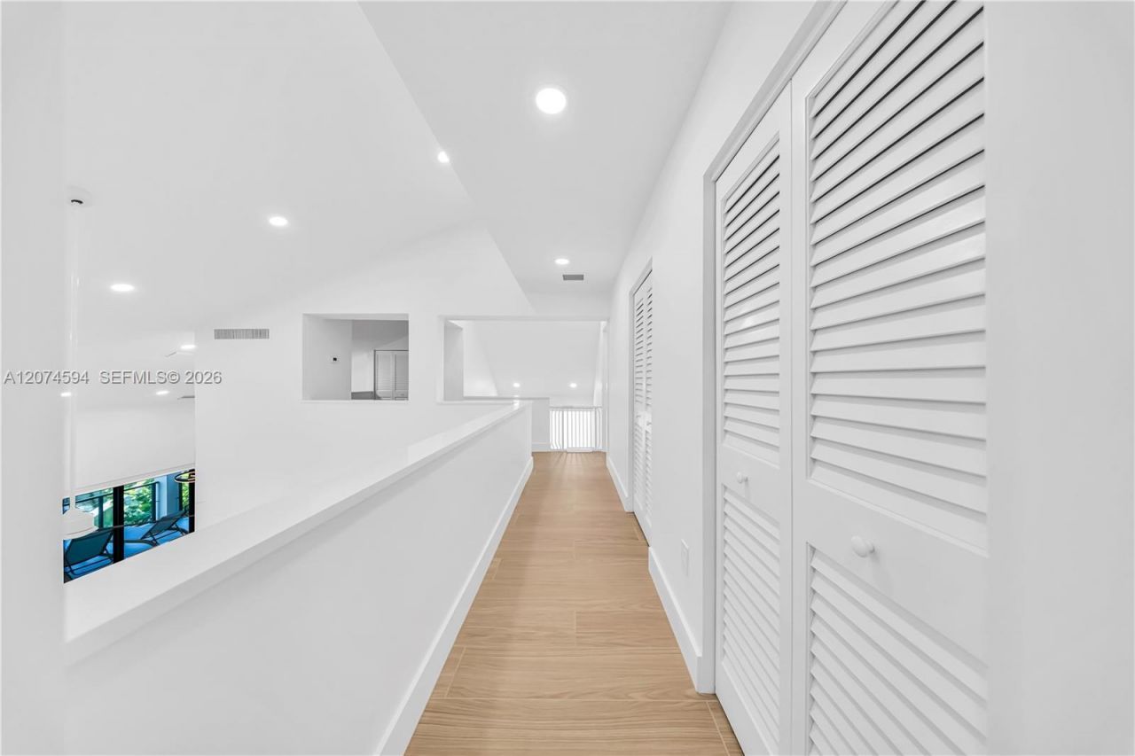 108 W Plaza Del Lago , Unit 108, Islamorada, FL 33036 Photo