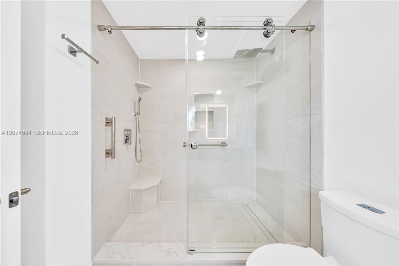 108 W Plaza Del Lago , Unit 108, Islamorada, FL 33036 Photo
