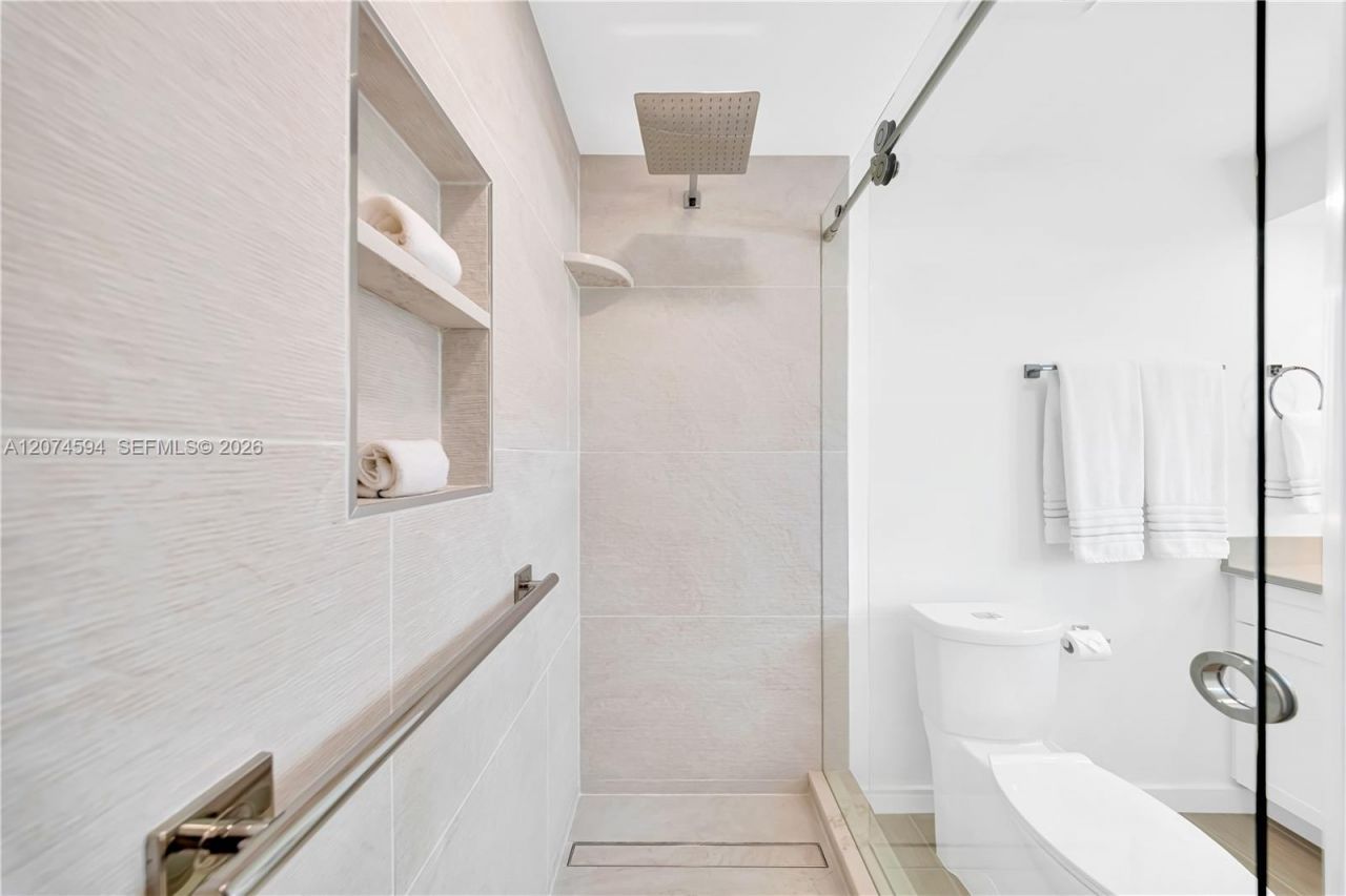 108 W Plaza Del Lago , Unit 108, Islamorada, FL 33036 Photo
