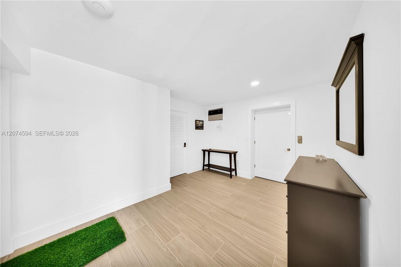 108 W Plaza Del Lago , Unit 108, Islamorada, FL 33036 Photo
