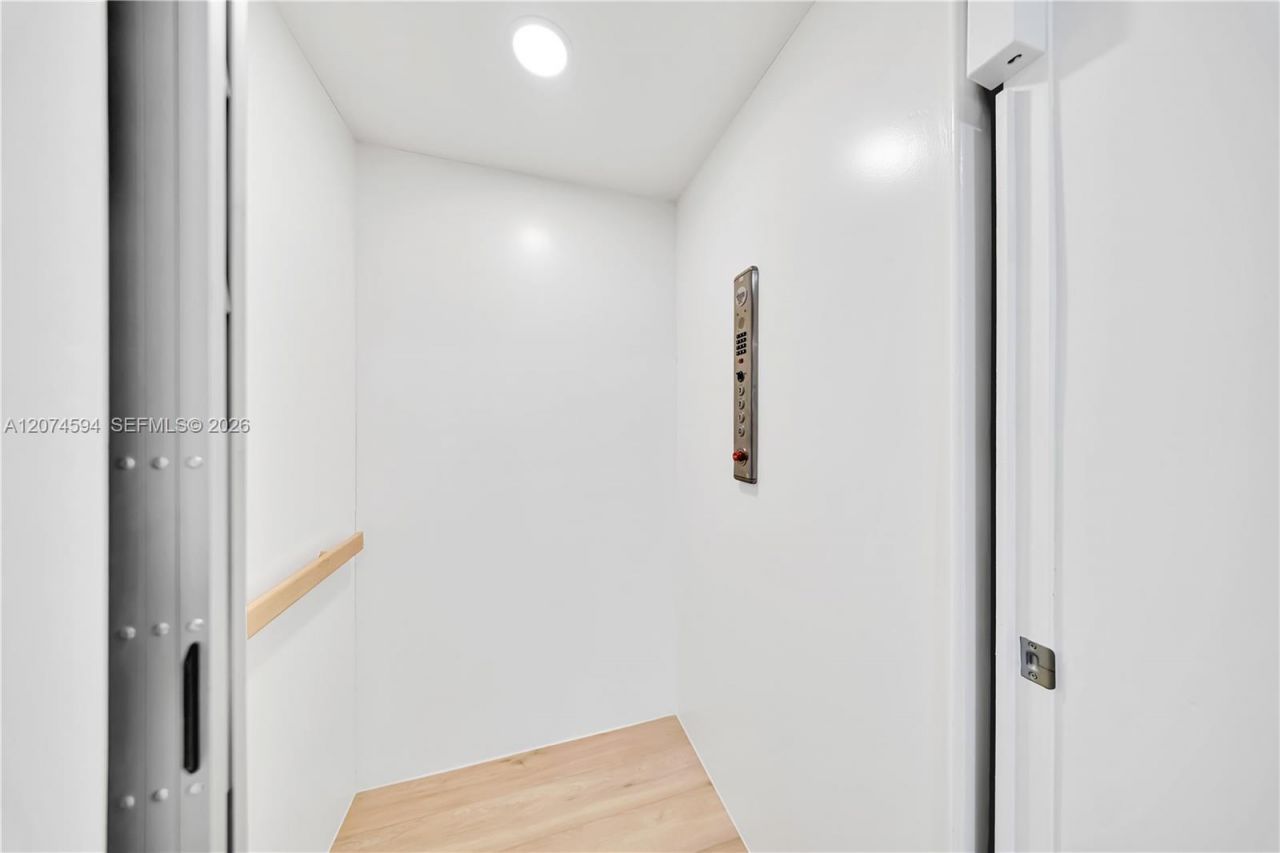 108 W Plaza Del Lago , Unit 108, Islamorada, FL 33036 Photo