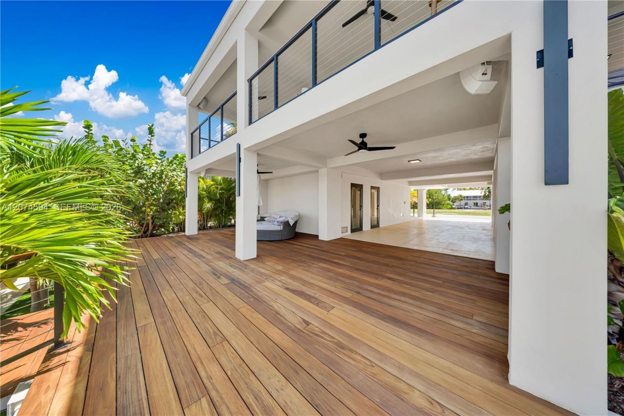 108 W Plaza Del Lago , Unit 108, Islamorada, FL 33036 Photo