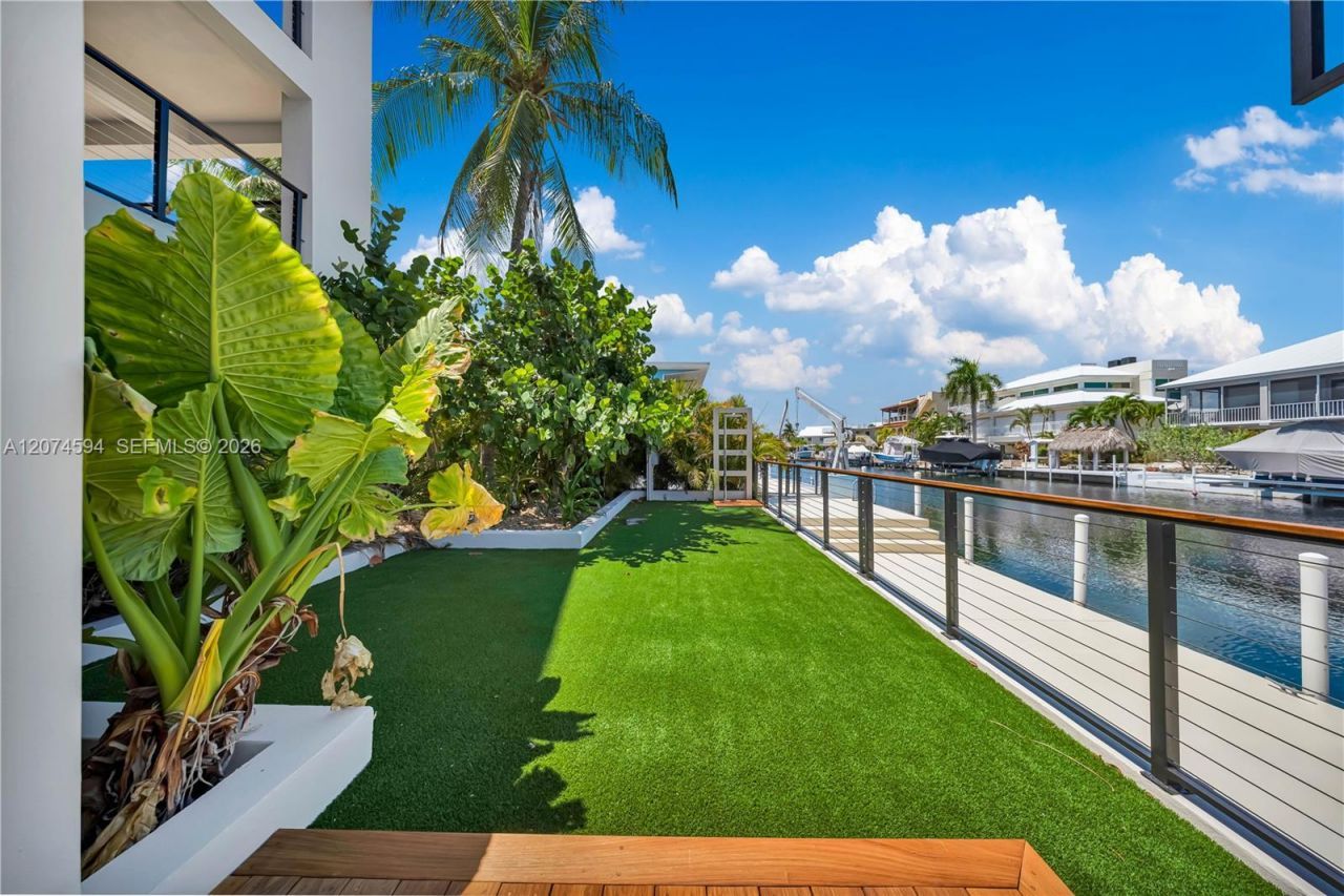 108 W Plaza Del Lago , Unit 108, Islamorada, FL 33036 Photo