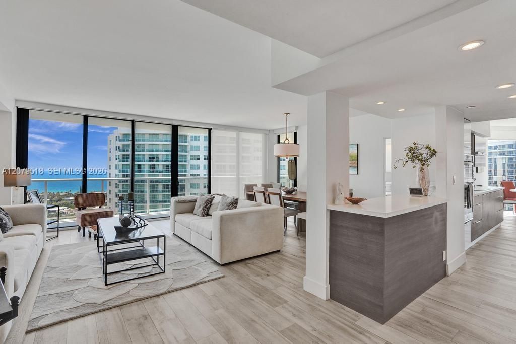 20281 E Country Club Dr, Unit 2314, Aventura, FL 33180 Photo