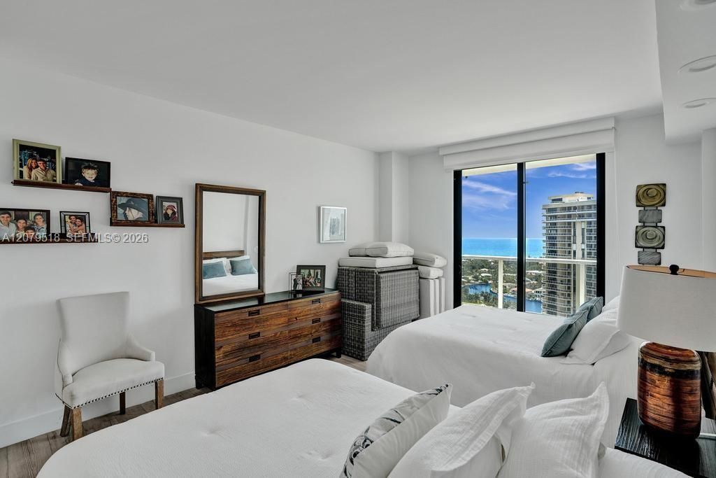 20281 E Country Club Dr, Unit 2314, Aventura, FL 33180 Photo