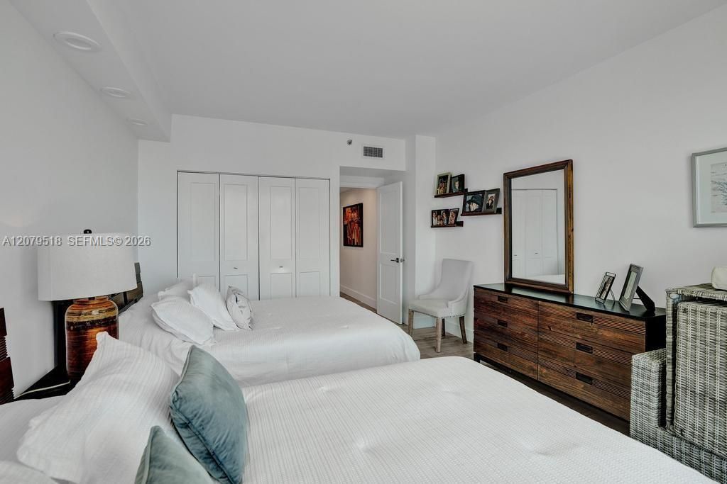 20281 E Country Club Dr, Unit 2314, Aventura, FL 33180 Photo