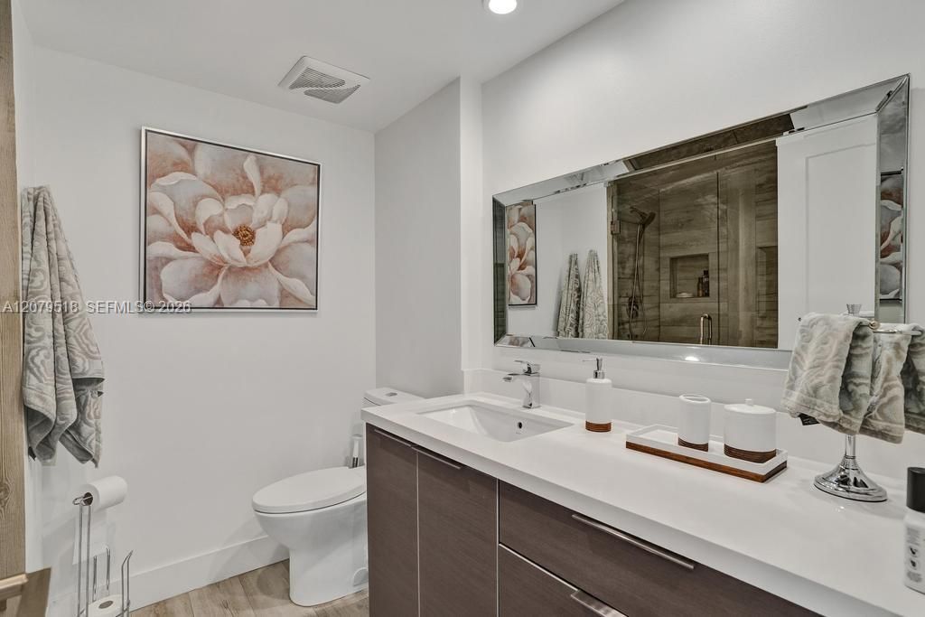 20281 E Country Club Dr, Unit 2314, Aventura, FL 33180 Photo