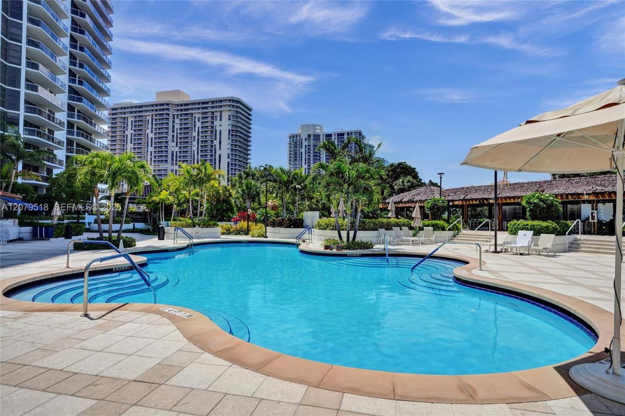 20281 E Country Club Dr, Unit 2314, Aventura, FL 33180 Photo