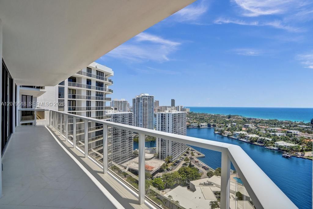 20281 E Country Club Dr, Unit 2314, Aventura, FL 33180 Photo