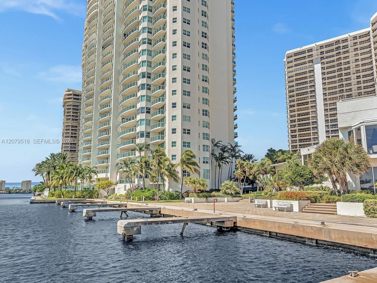 20281 E Country Club Dr, Unit 2314, Aventura, FL 33180 Photo