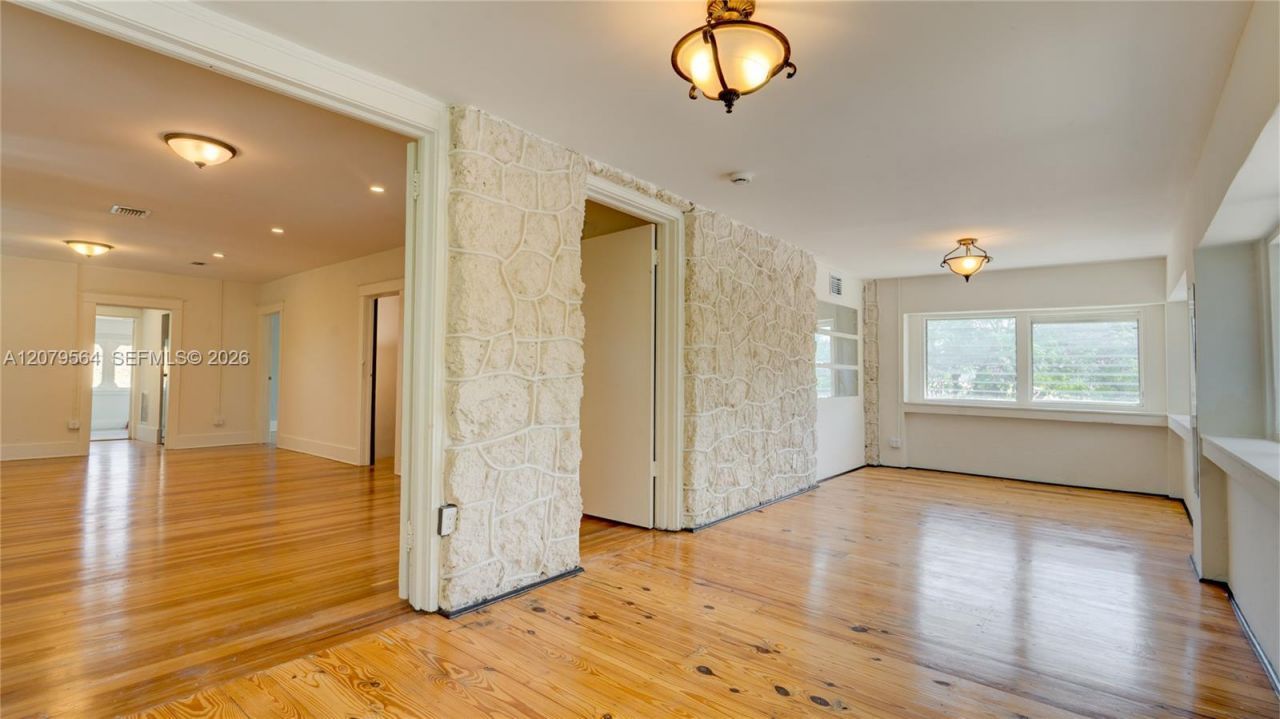 4600 NE 1st Ave , Unit 2nd Floor, Miami, FL 33137 Photo