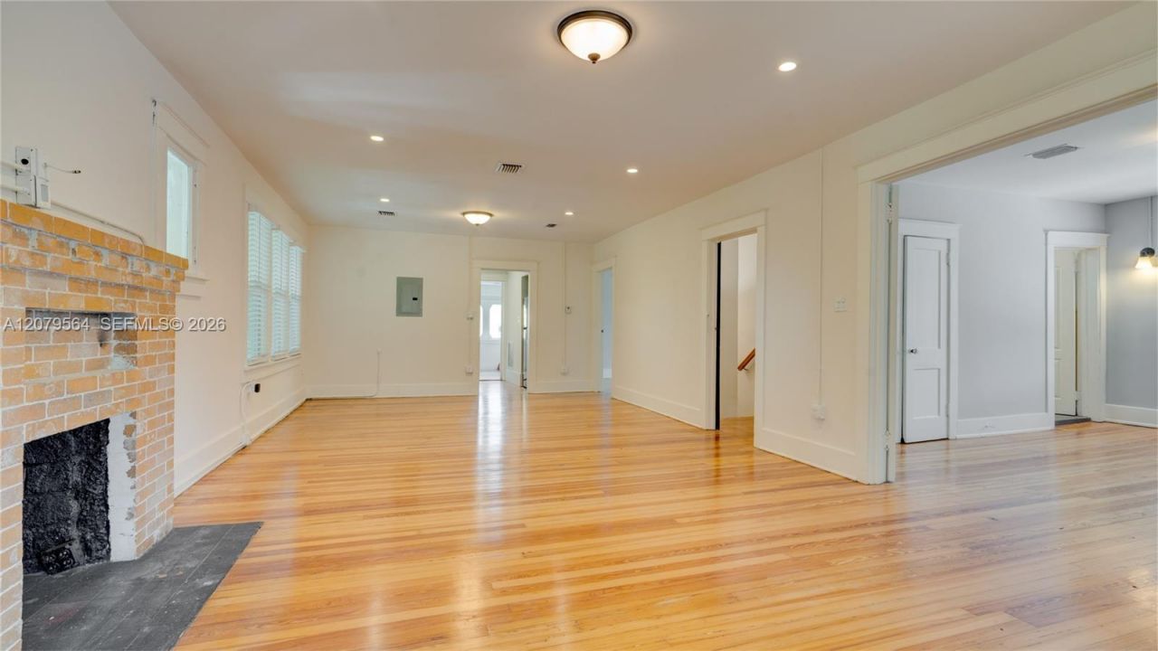 4600 NE 1st Ave , Unit 2nd Floor, Miami, FL 33137 Photo