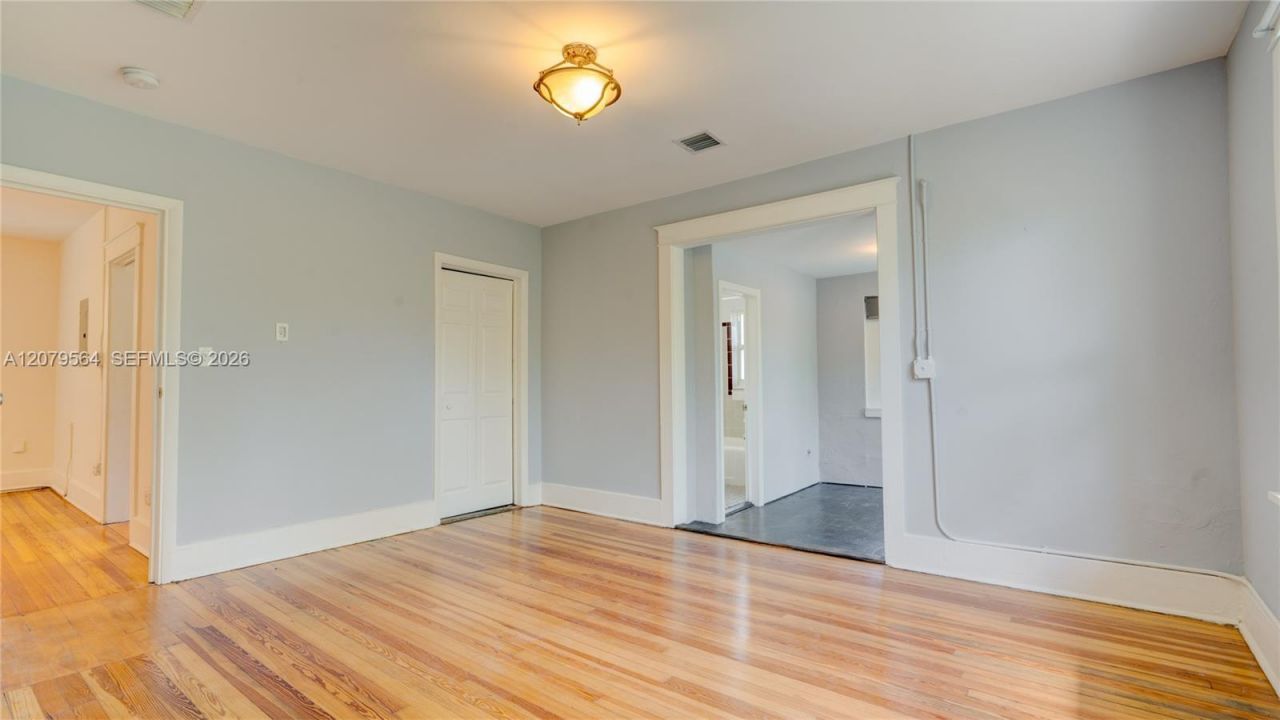 4600 NE 1st Ave , Unit 2nd Floor, Miami, FL 33137 Photo
