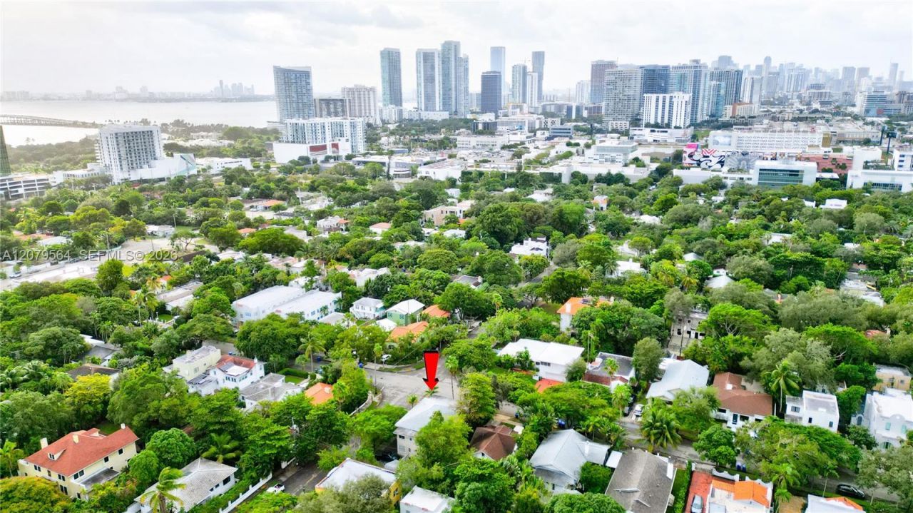 4600 NE 1st Ave , Unit 2nd Floor, Miami, FL 33137 Photo