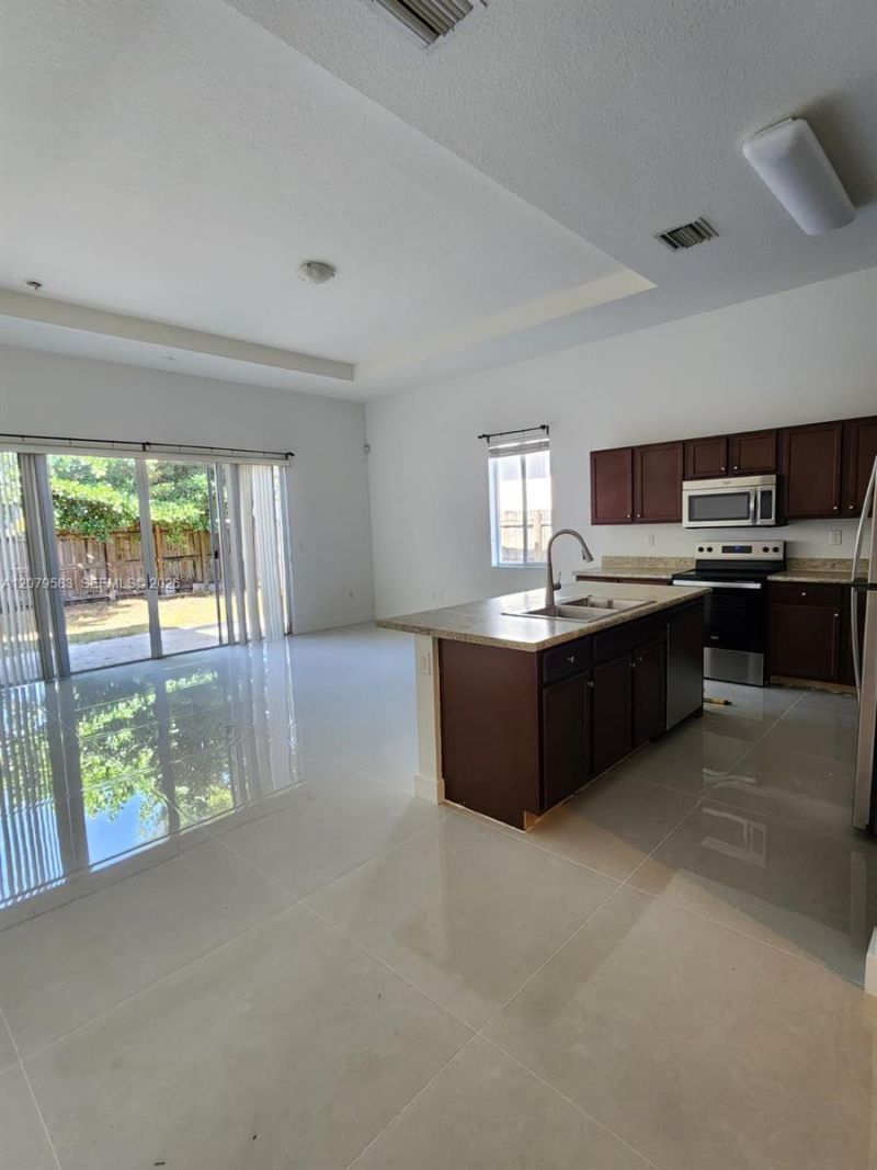 14919 SW 177th Ter , Unit 14919, Miami, FL 33187 Photo