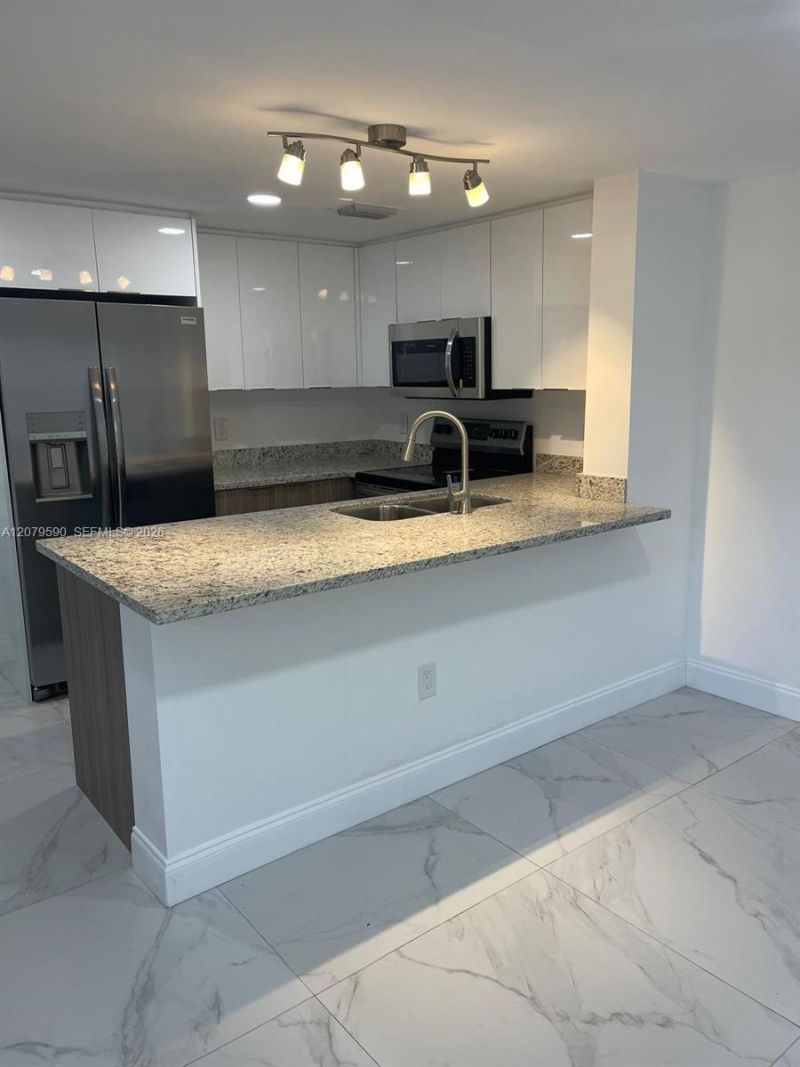 5764 E 5th Ave, Hialeah, FL 33013 Photo