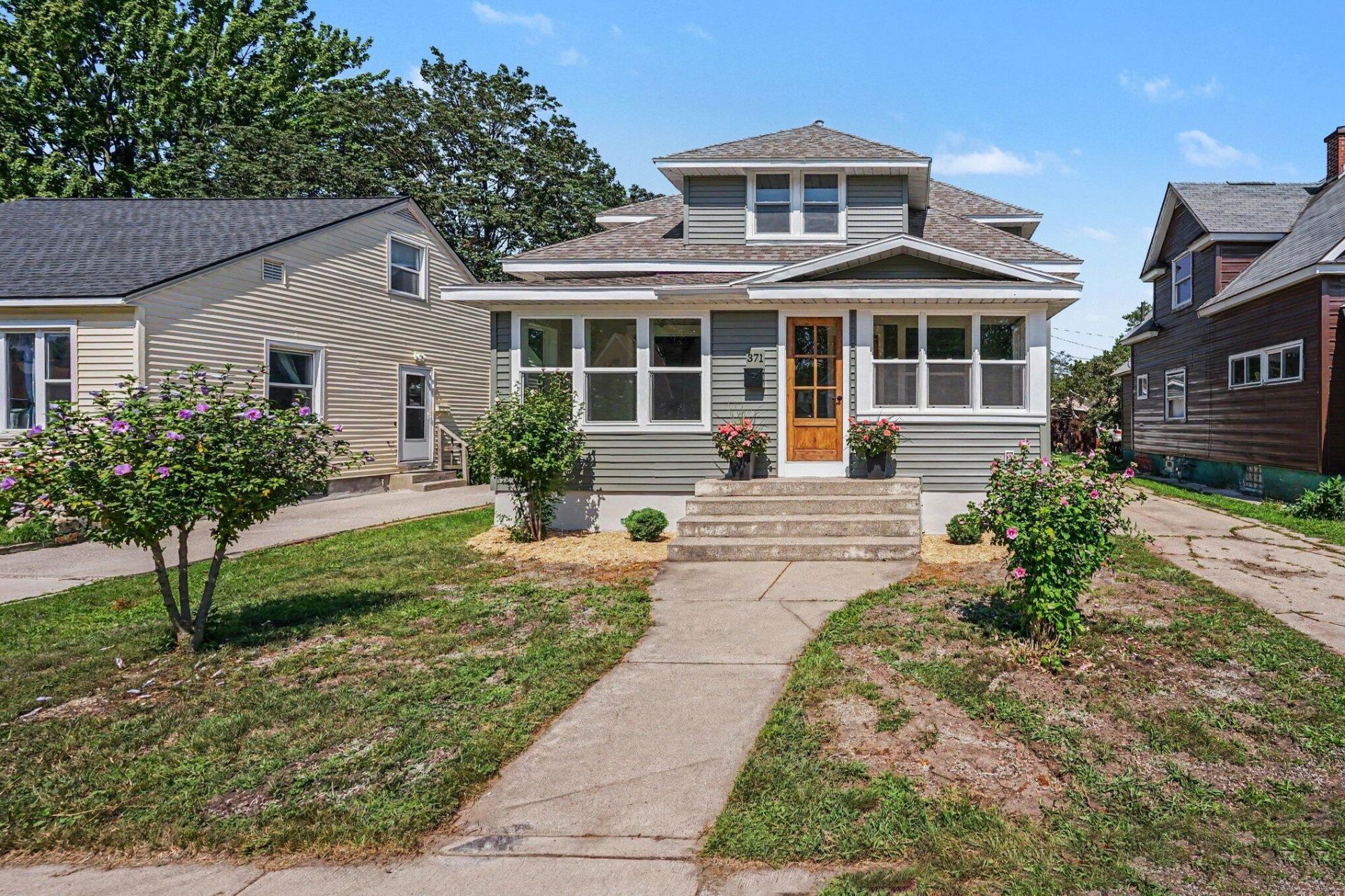 371 W 19th Street, Holland, MI 49423 Main Photo