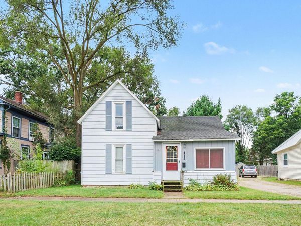412 E Franklin Street, Otsego, MI 49078