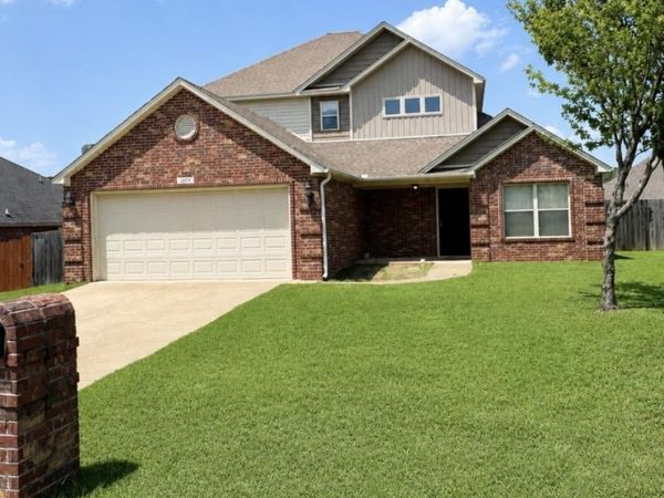 1230 Littlewood Cove , Conway, AR 72032