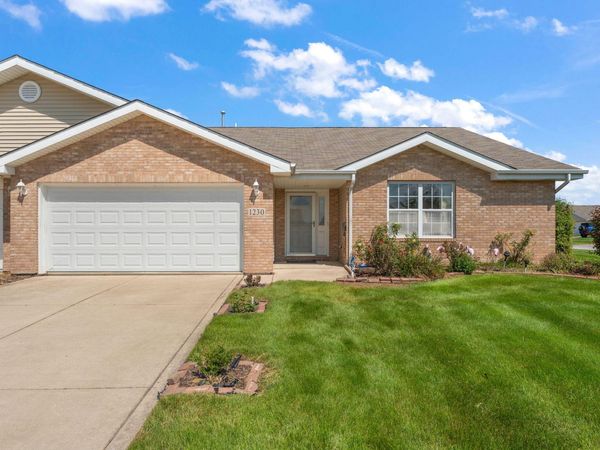 1230 W 82nd Lane , Merrillville, IN 46410