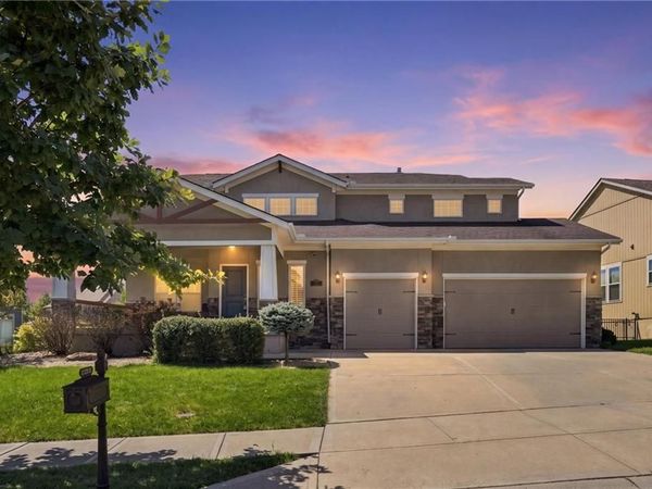 8612 N Farley Avenue, Kansas City, MO 64157