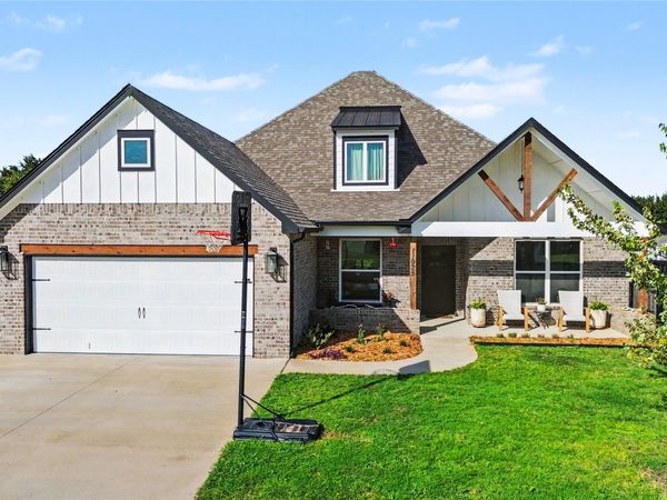11925 N 131st East Avenue , Collinsville, OK 74021