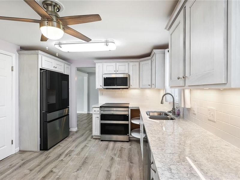 4216 White Hawk Court, Beavercreek, OH 45430 Photo 13