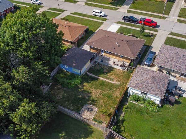 1824 Hillside Street, West Des Moines, IA 50265
