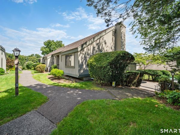 28 Heritage, Unit B, Southbury, CT 06488