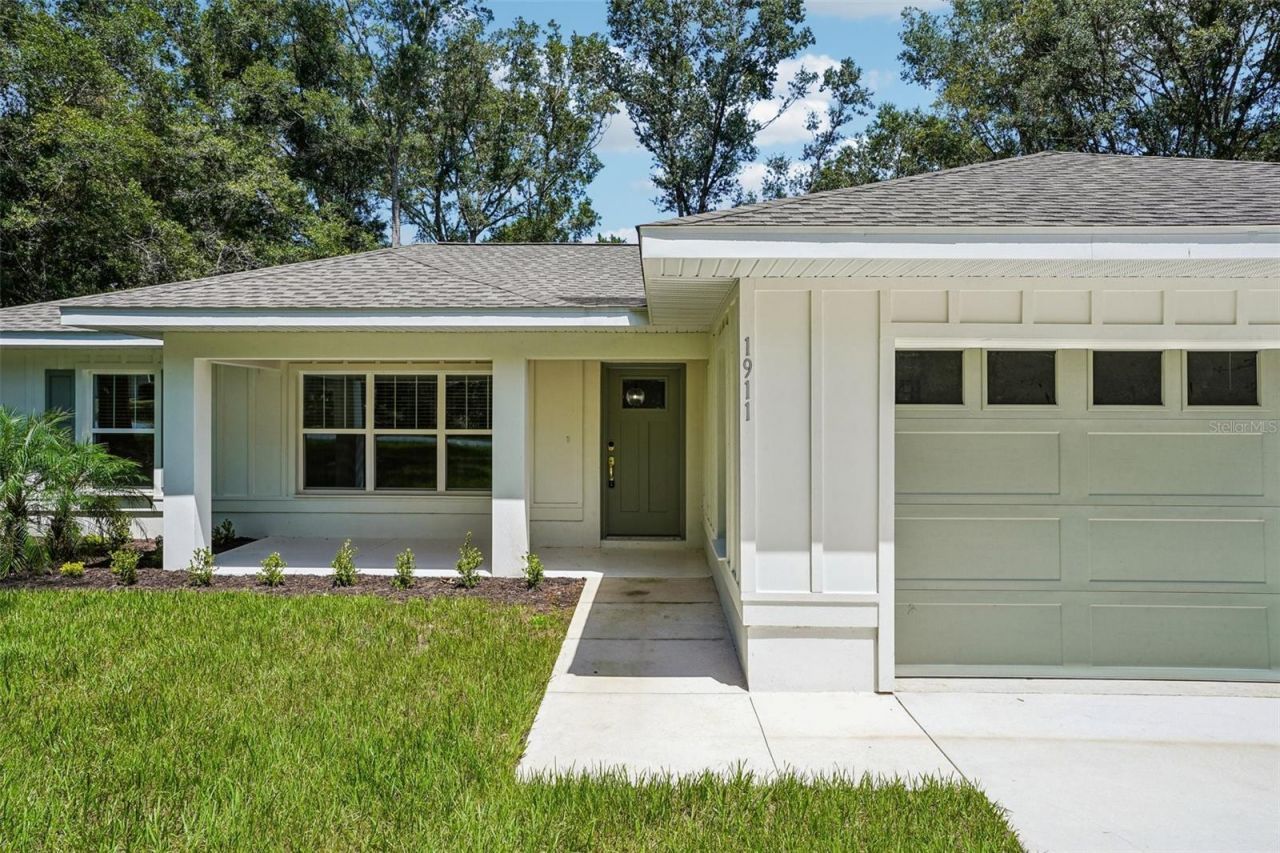 1911 W Golfcart Lane, Citrus Springs, FL 34434 Photo
