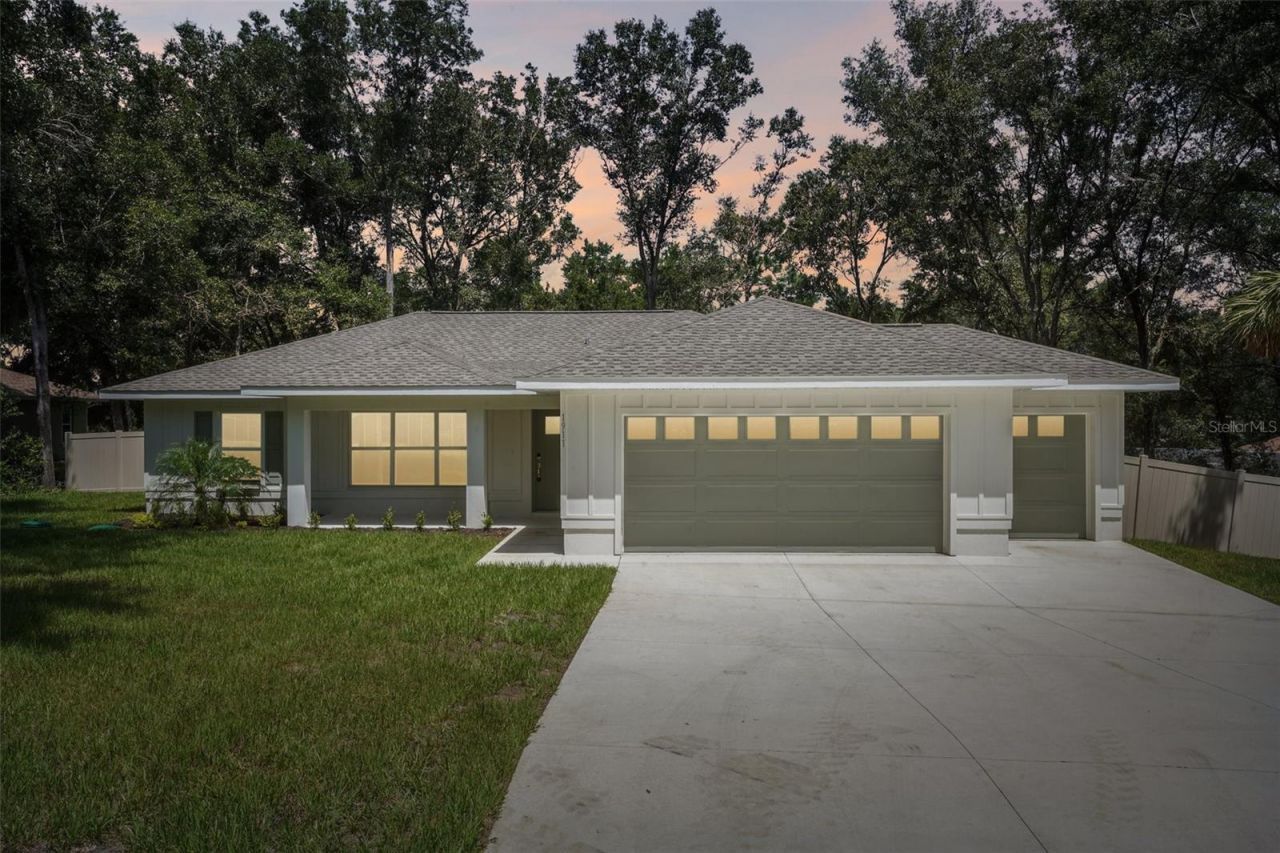 1911 W Golfcart Lane, Citrus Springs, FL 34434 Photo