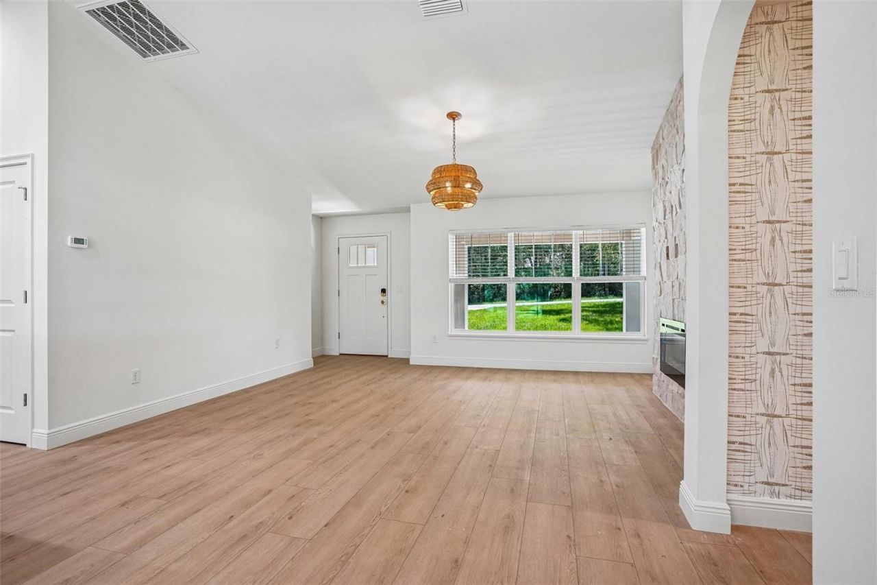 1911 W Golfcart Lane, Citrus Springs, FL 34434 Photo