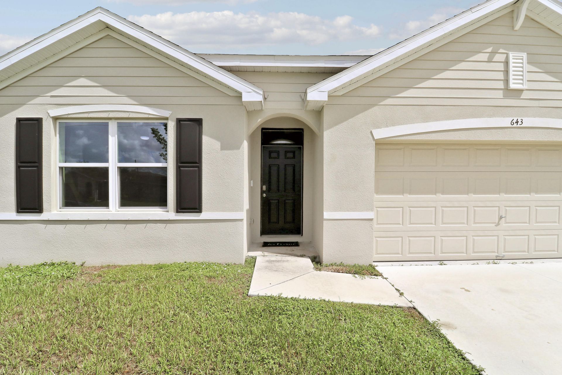 643 NW Riverside Drive, Port Saint Lucie, FL 34983 Photo