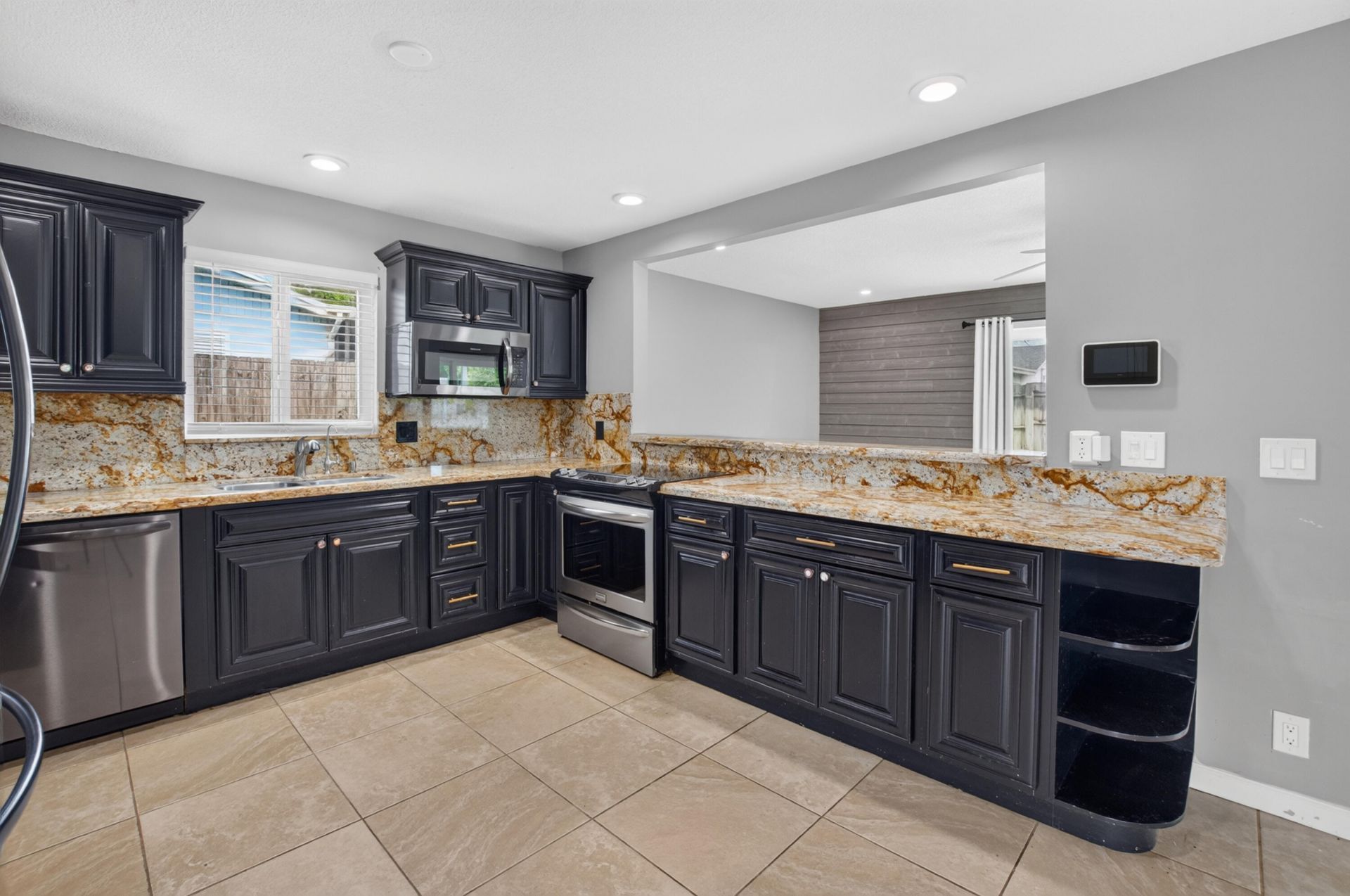1023 SW 25th Place, Boynton Beach, FL 33426 Photo
