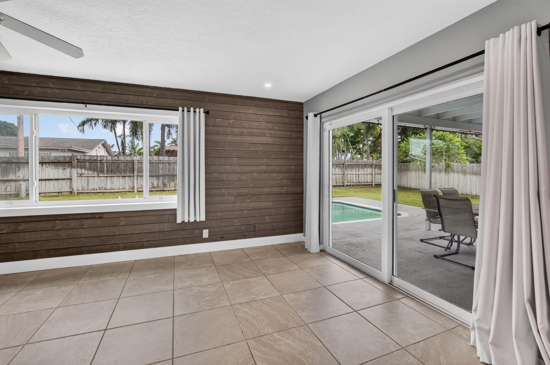 1023 SW 25th Place, Boynton Beach, FL 33426 Photo
