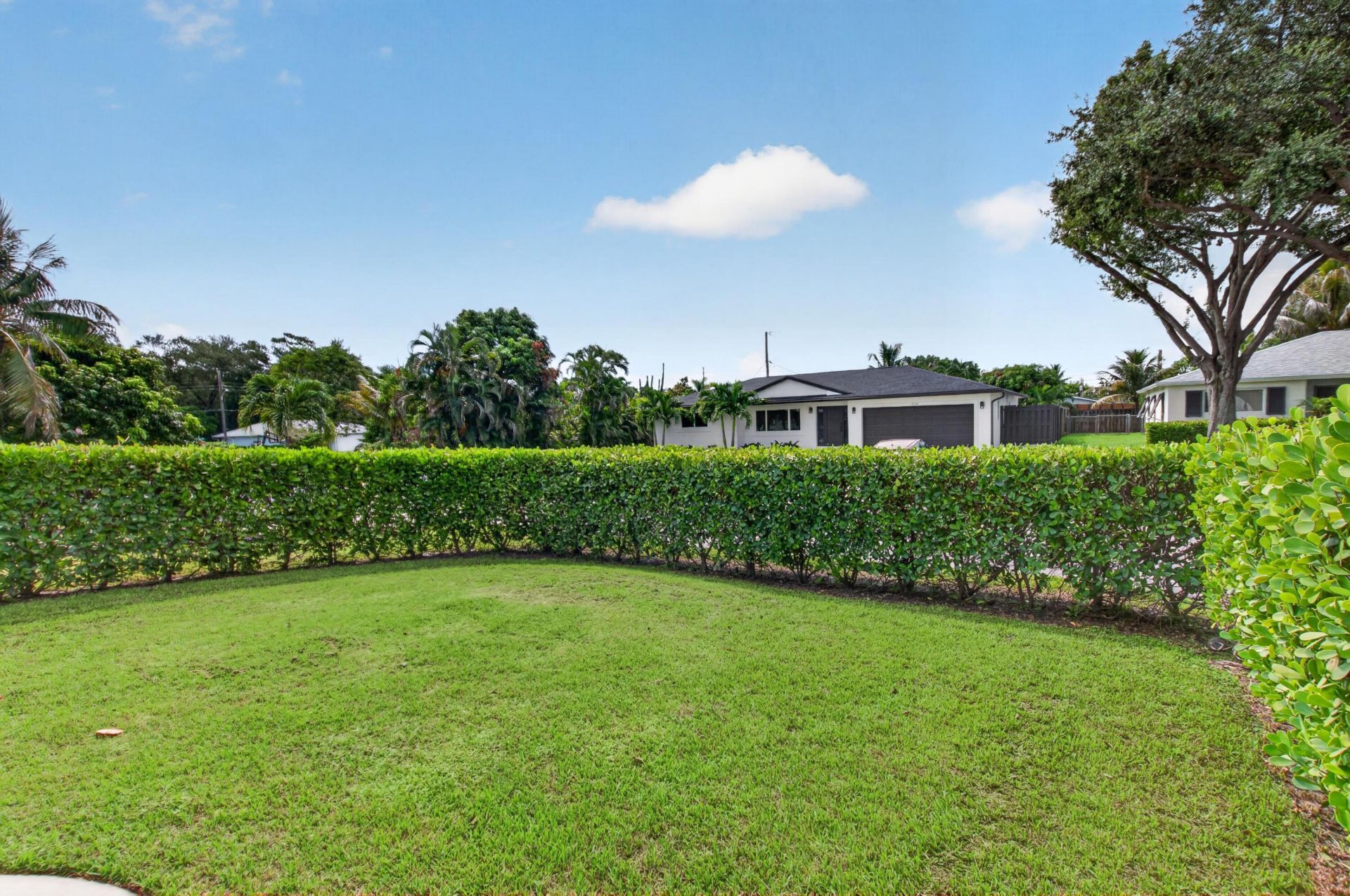 1023 SW 25th Place, Boynton Beach, FL 33426 Photo