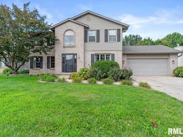 2105 BURGESS Drive, Springfield, IL 62711