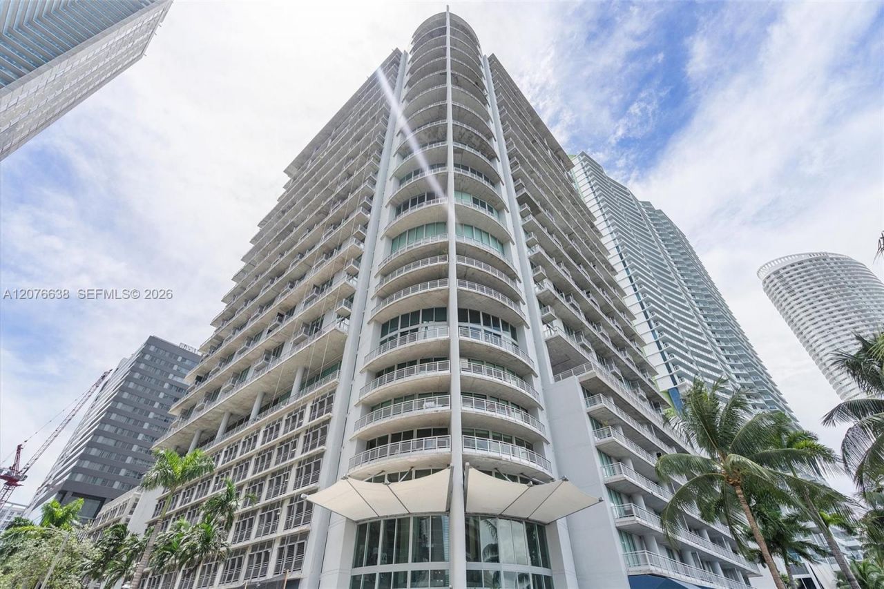 690 SW 1st Ct , Unit 2025, Miami, FL 33130 Photo