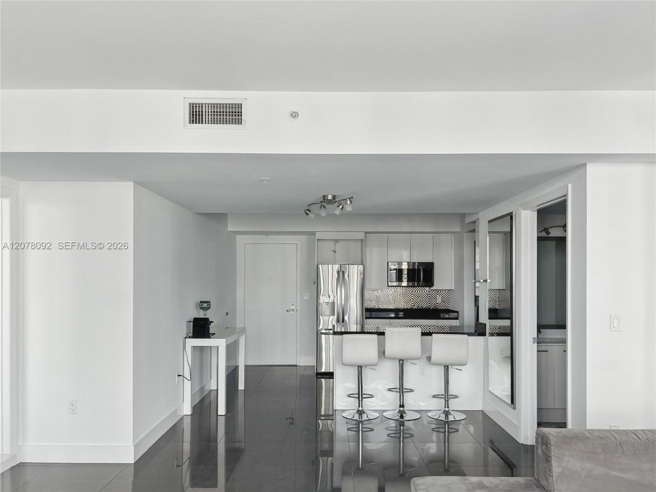 92 SW 3rd St , Unit 2602, Miami, FL 33130 Photo