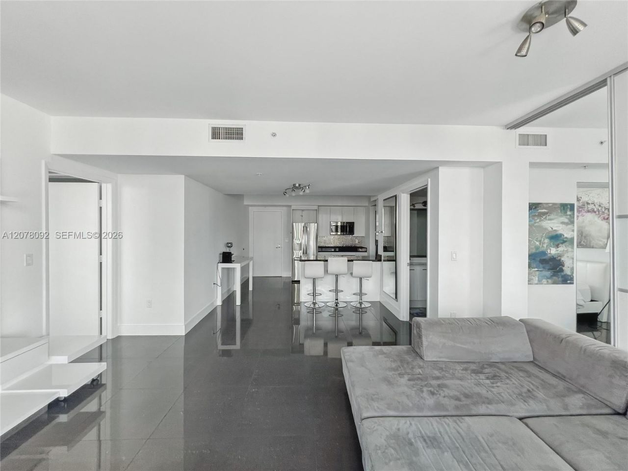 92 SW 3rd St , Unit 2602, Miami, FL 33130 Photo